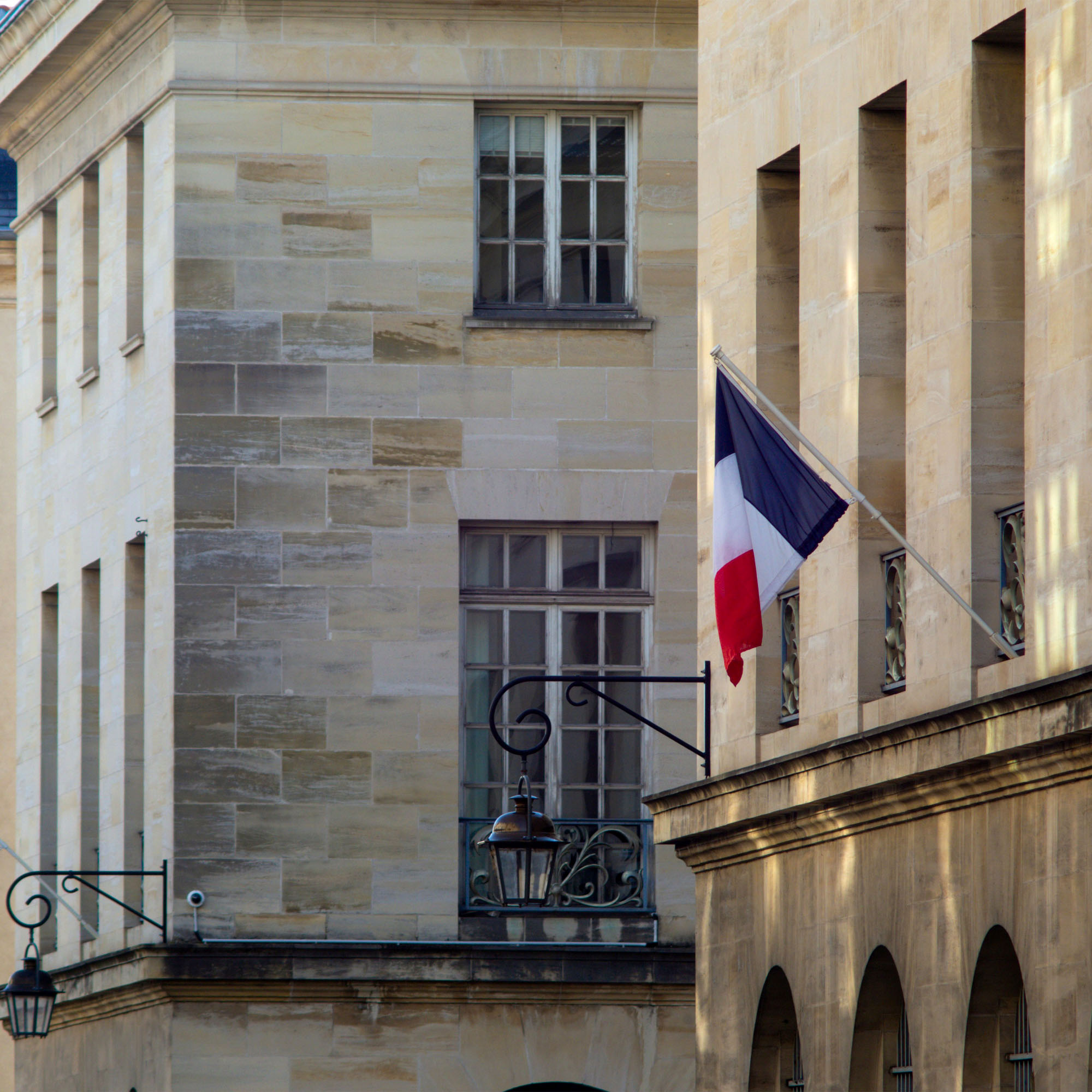 Municipales 2026 : Protection des marques politiques & associatives, conditions et stratégies pour agir en contrefaçon